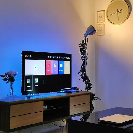 A0803 Platino Walking Paradigmmall Tvbox By Stay Johor Bahru Exterior photo