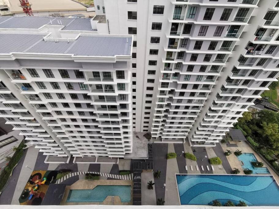 Apartment A0803 Platino Walking Paradigmmall Tvbox By Johor Bahru