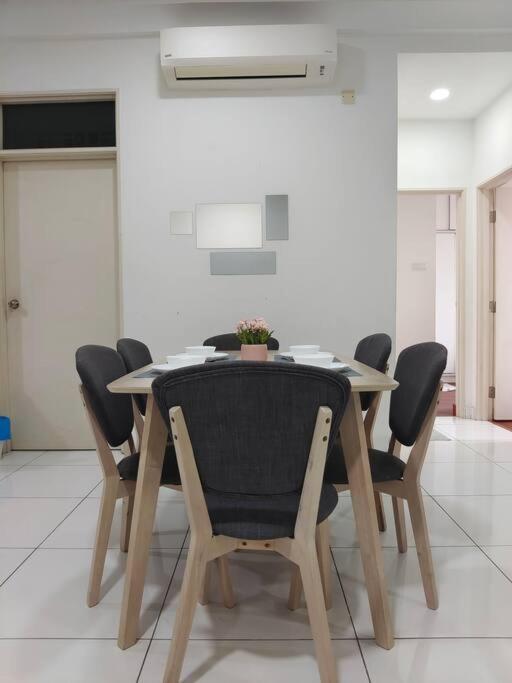 Apartment A0803 Platino Walking Paradigmmall Tvbox By Johor Bahru