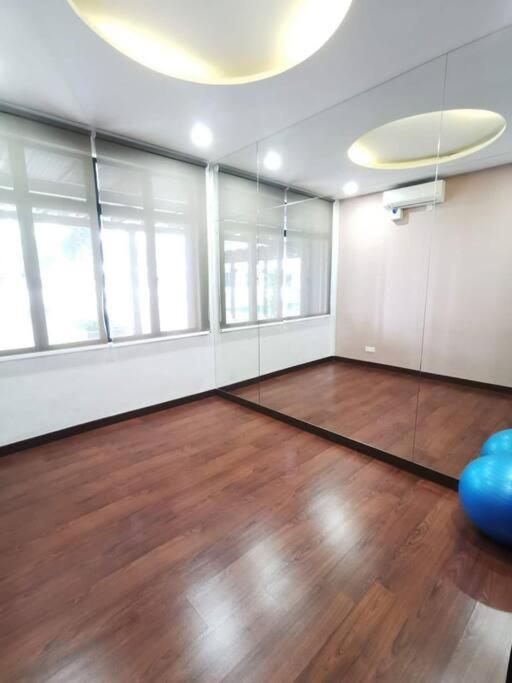 A0803 Platino Walking Paradigmmall Tvbox By Apartment *